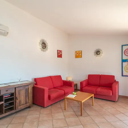 Trilo Borgo Faro Όλμπια